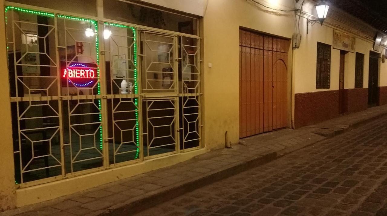Hotel Central Латакунга Экстерьер фото