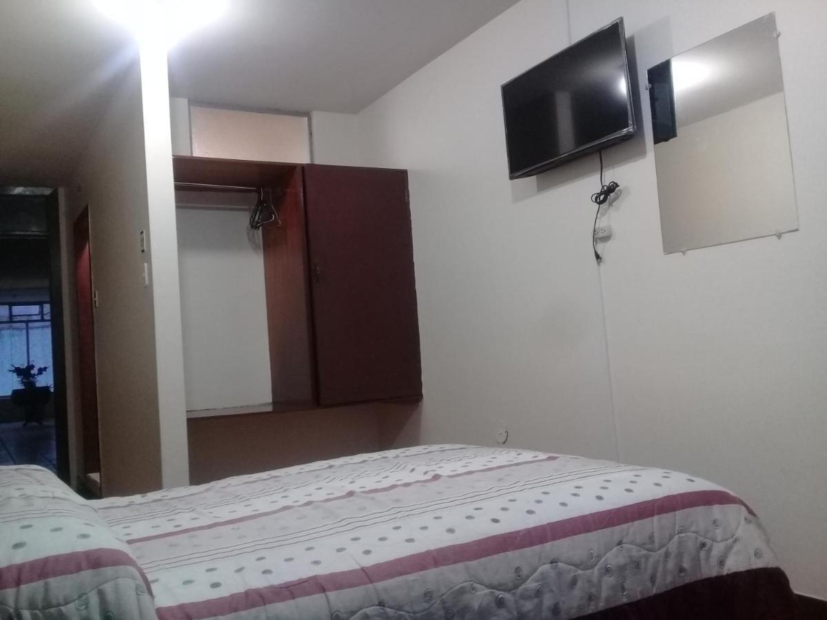 Hotel Central Латакунга Экстерьер фото