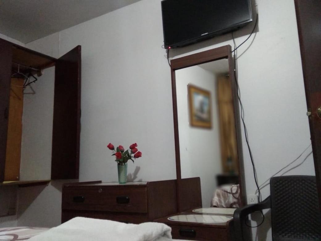 Hotel Central Латакунга Экстерьер фото